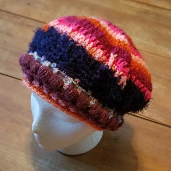 Swirl Crochet Beanie Winter Hat Tam Handmade - Picture 4 of 4